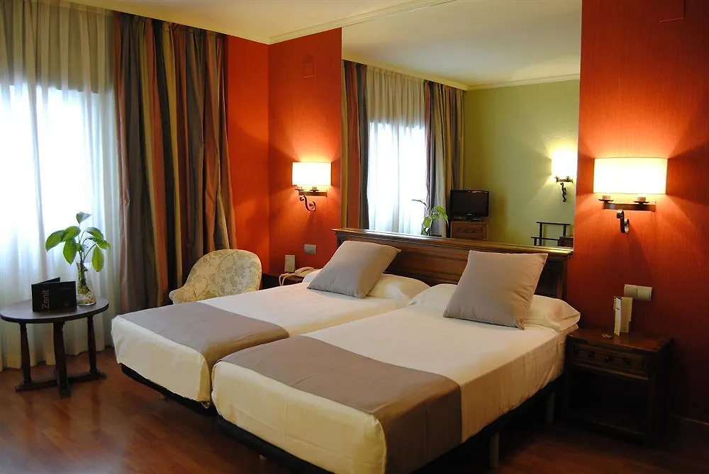 Zenit Sevilla Hotel